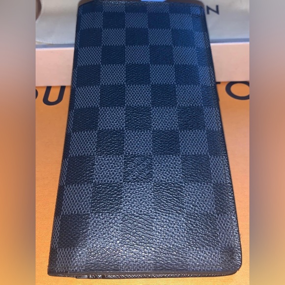 Sold⚡️Authentic Graphite Brazza Wallet ⚡️⚡️ - Picture 4 of 14